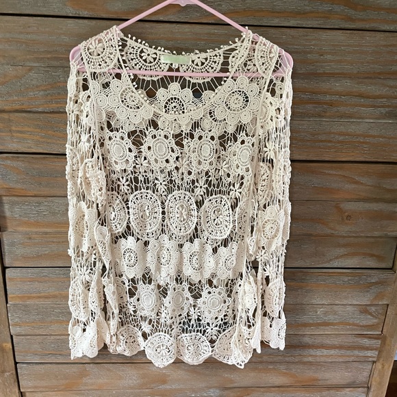 Lacy top - Picture 1 of 2